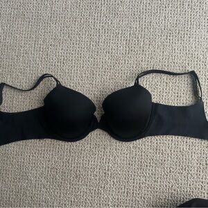 Victoria's Secret Classic Black Bra 34D